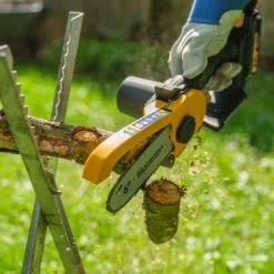 Yardworks™ 6" 20-Volt Cordless Hatchet Chainsaw -Yardworks shop 2391544 SC resize