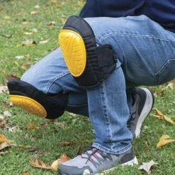 Yardworks® Deluxe Soft Cap Knee Pads -Yardworks shop 265 5018 18545 KneePads 4