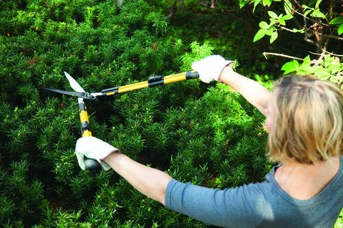 Yardworks® 10" Telescoping Hedge Shears 6 Yardworks® 10" Telescoping Hedge Shears - Image 6