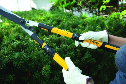 Yardworks® 10" Telescoping Hedge Shears 7 Yardworks® 10" Telescoping Hedge Shears - Image 7